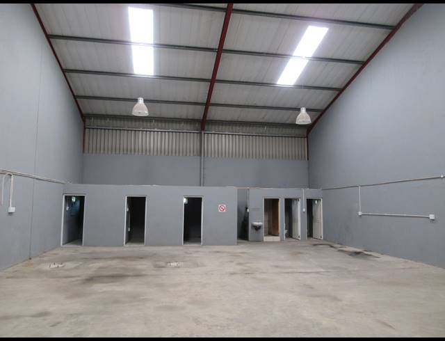 220M² WORKSHOP TO LET IN ALTON